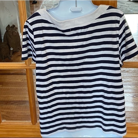 𝅺SAG Harbor scoop neck T. Nautical theme just perfect for summertime fun - Picture 2 of 3
